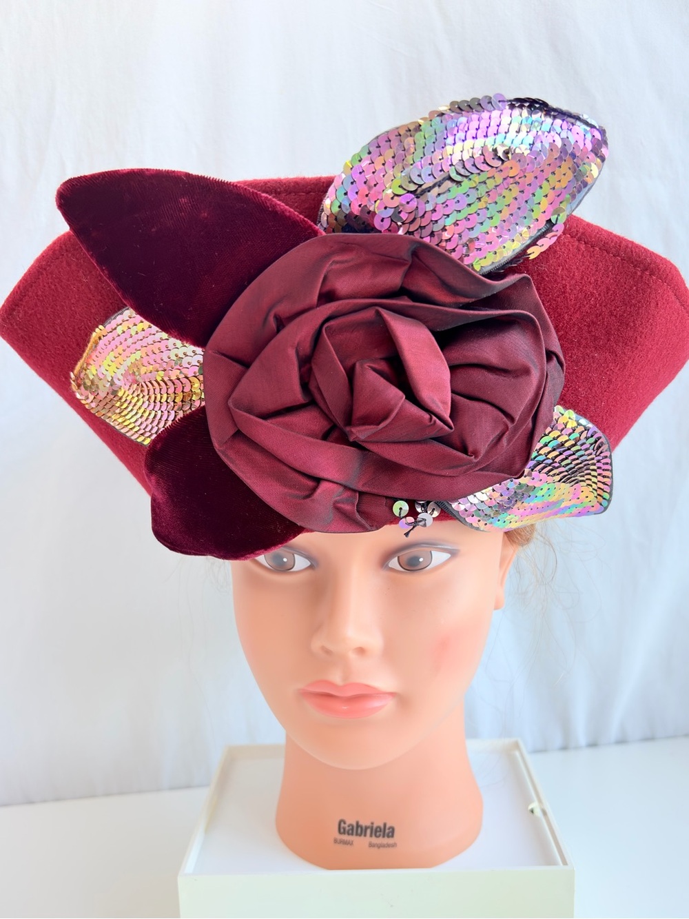 1980s Whittall & Shon sculptural cocktail hat burgundy 100% wool felt sequins